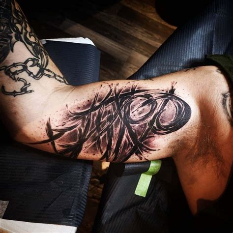 tatuajes para hombre en biceps|Tatuajes en el biceps para hombres